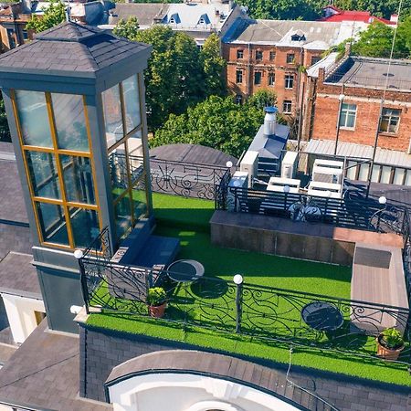 Hotel "Mandarin Clubhouse" Harkiv Dış mekan fotoğraf