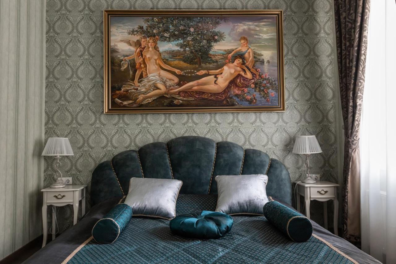 Hotel "Mandarin Clubhouse" Harkiv Dış mekan fotoğraf