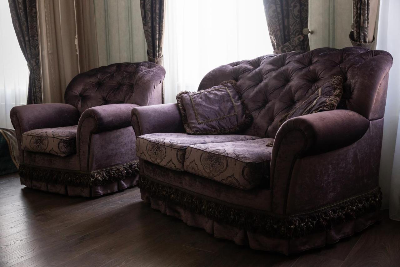 Hotel "Mandarin Clubhouse" Harkiv Dış mekan fotoğraf