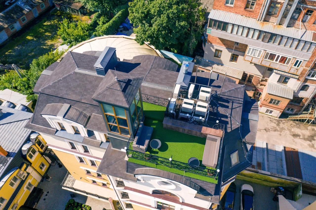 Hotel "Mandarin Clubhouse" Harkiv Dış mekan fotoğraf